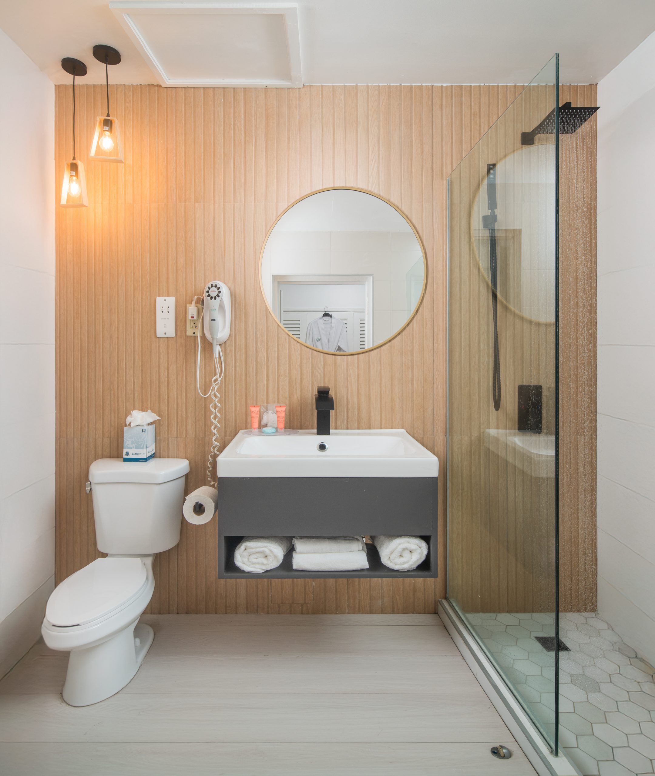 Junior Suite Bathroom